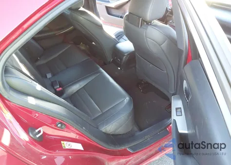 2015 Lexus Is 250 z USA, uszkodzony, nr VIN JTHCF1D21F5019910